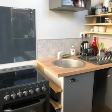 Indépendant Dans Jardin Privé Appartamento *