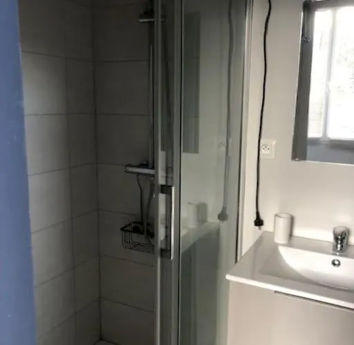 Indépendant Dans Jardin Privé * Rezé